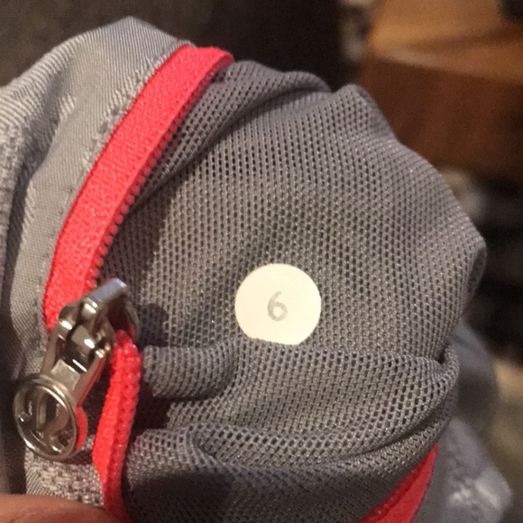 Lululemon Run: Tracker Short II - Picture 4 of 4